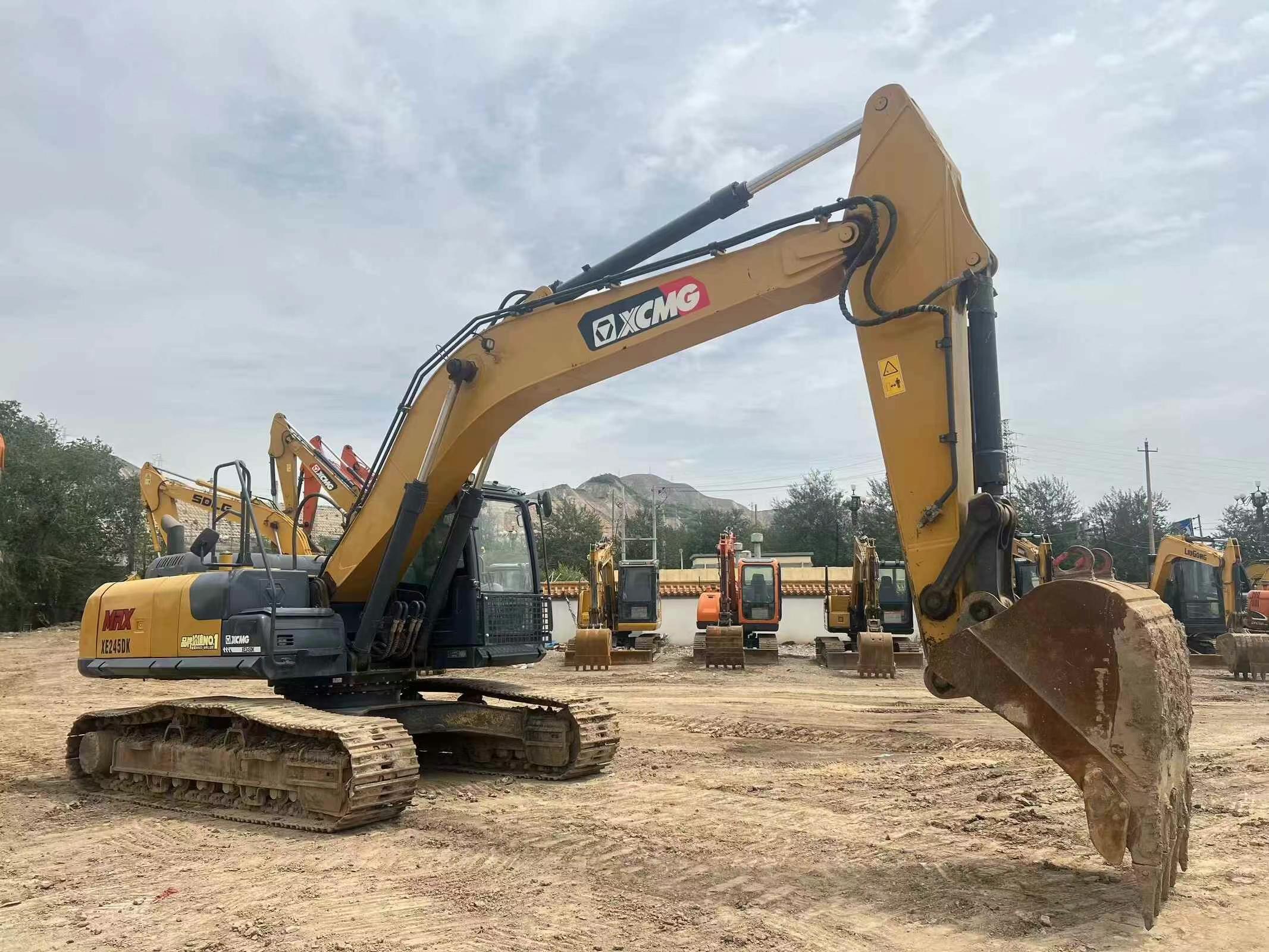 Used XCMG XE245GH Excavator 2022 Model
