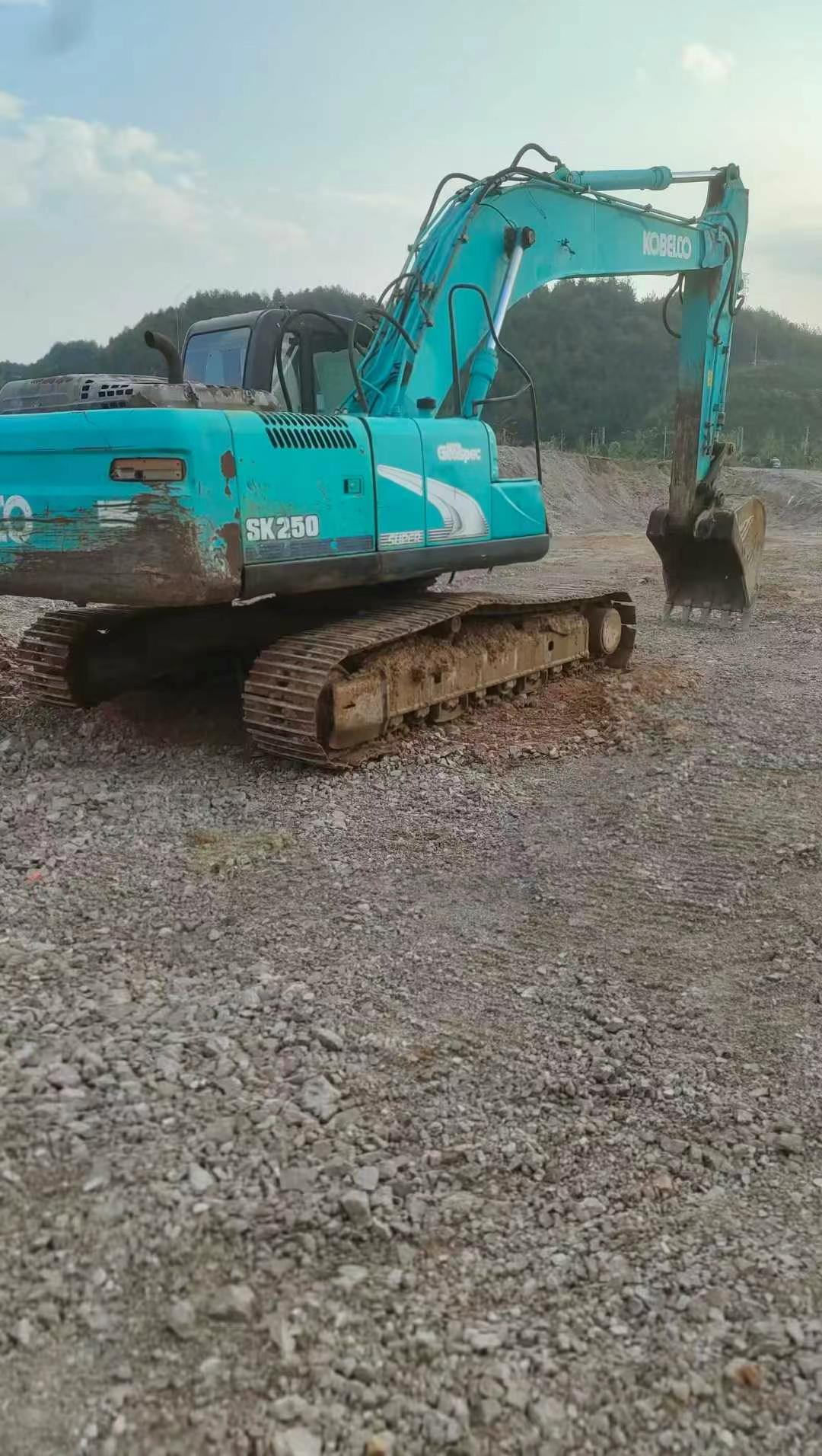 Used Kobelco SK250 Excavator 2014 Model / 5