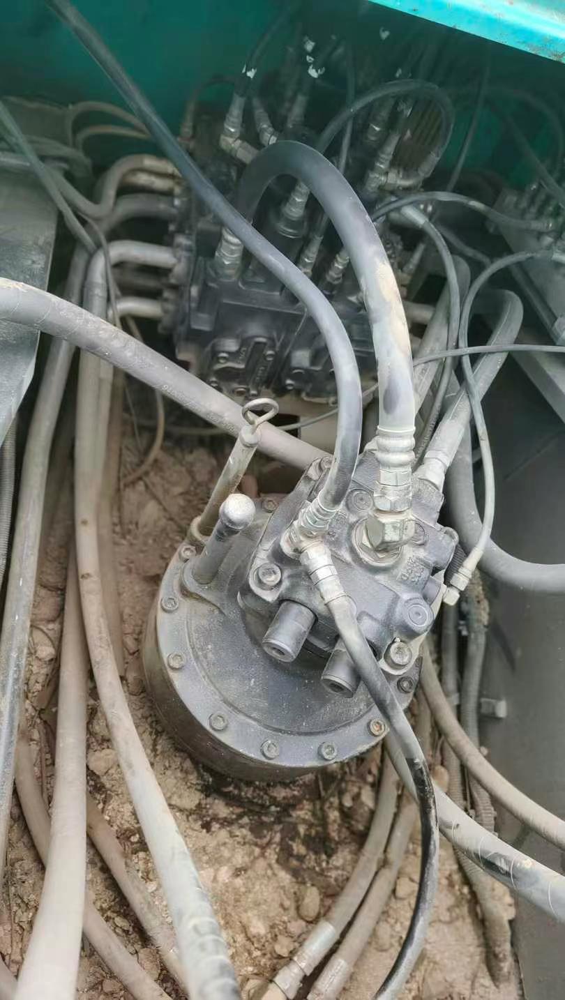 Used Kobelco SK250 Excavator 2014 Model / 8