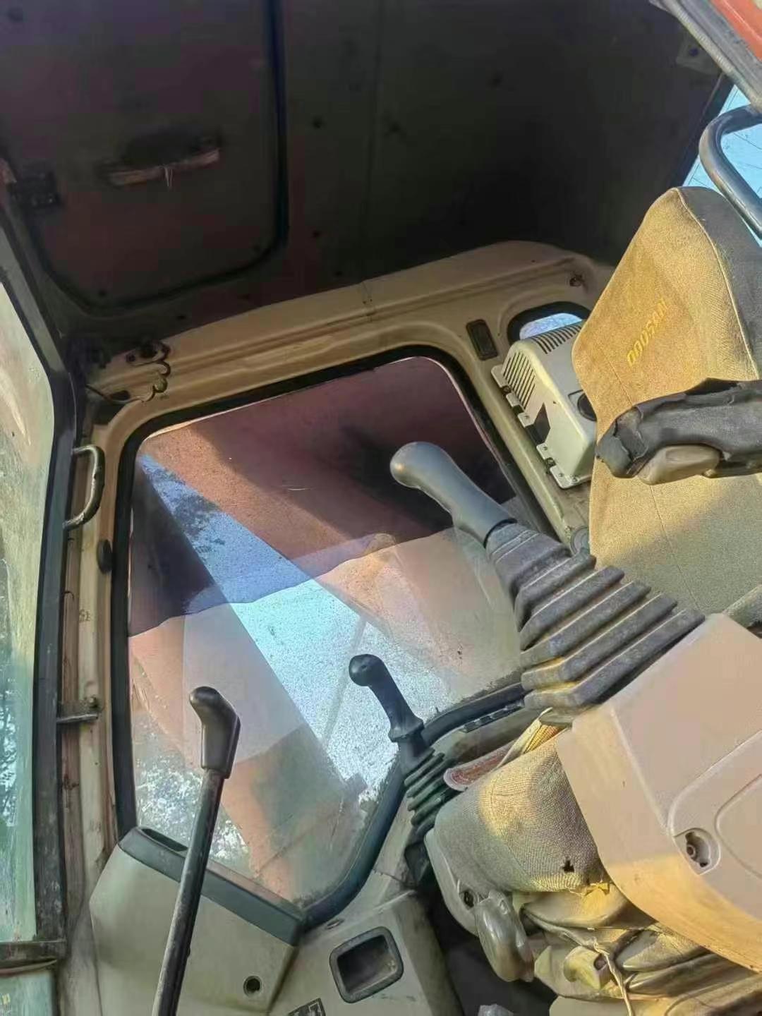 Used Doosan DX500 Excavator 2016 Model / 6