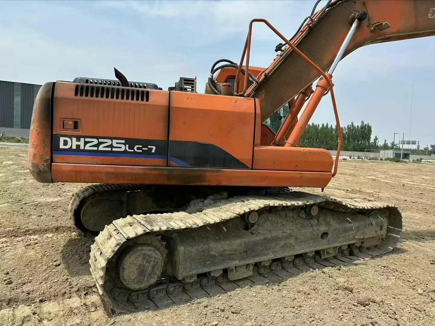 Used Doosan S225 Excavator 2016 Model / 2