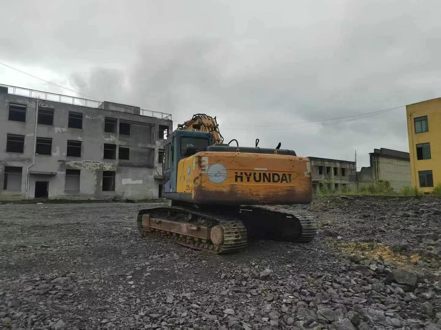 Used Hyundai R225-7 Excavator 2016 Model