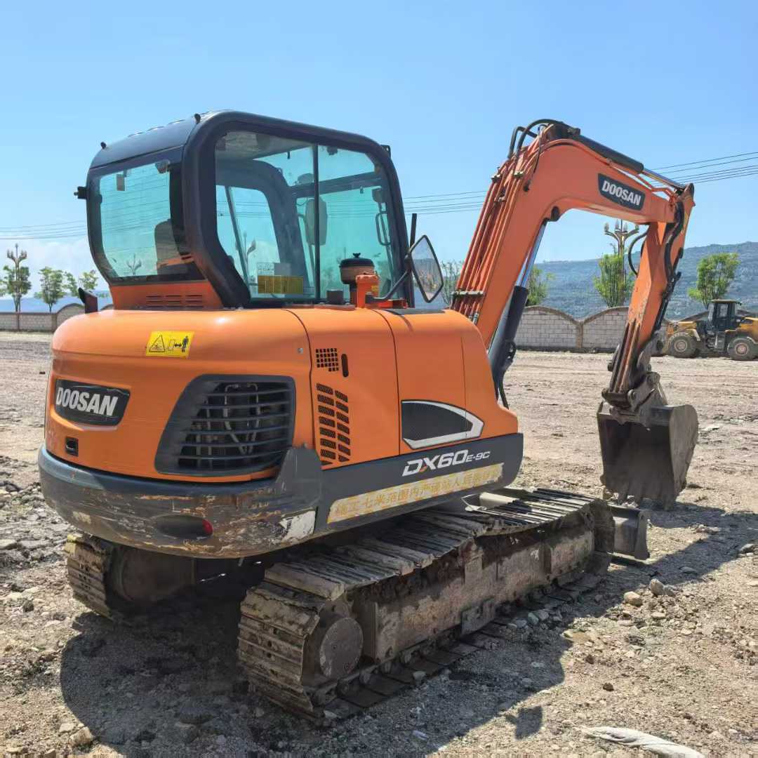 Used Doosan DX60 Excavator 2020 Model / 3