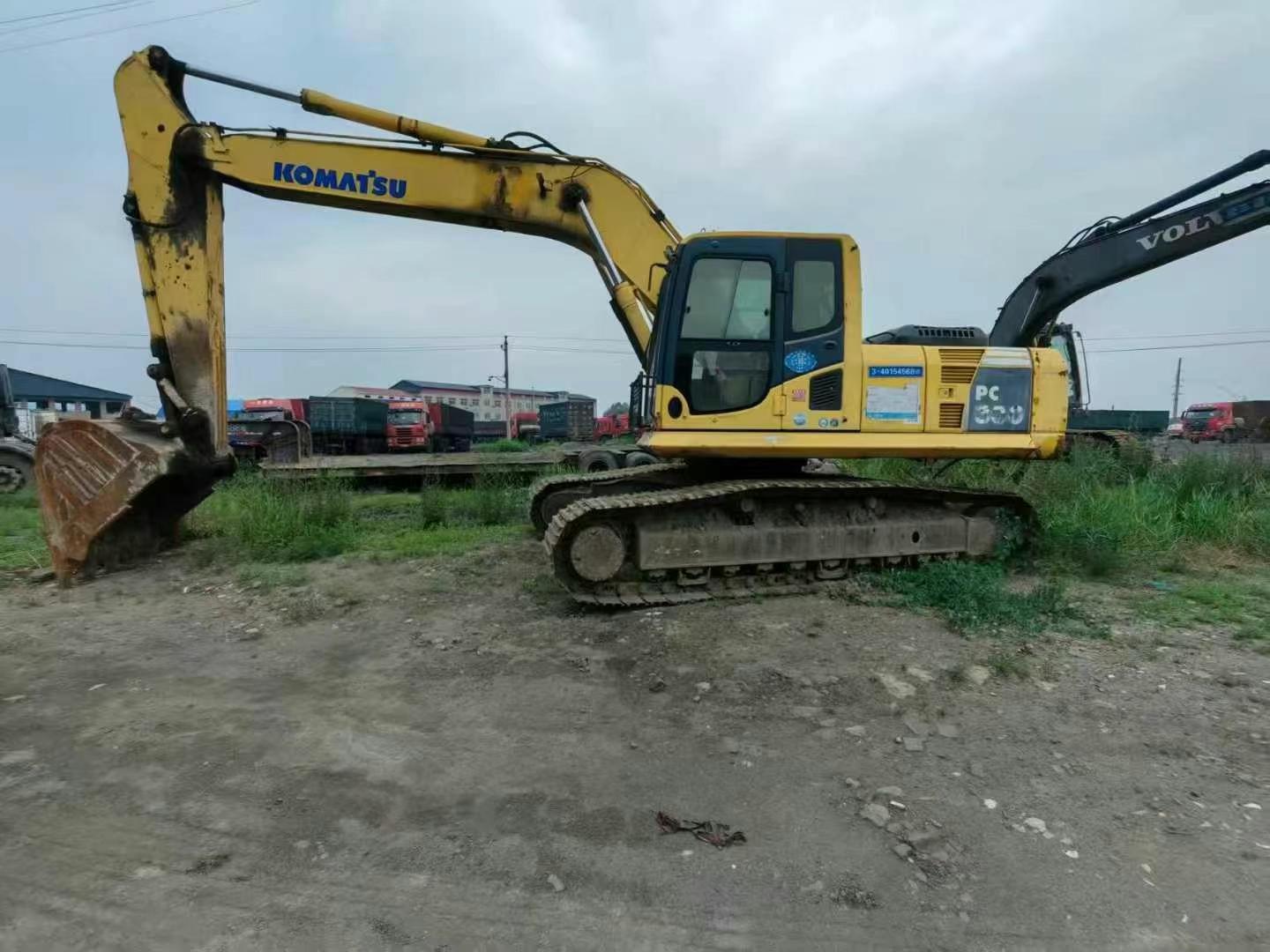 Used Komatsu PC240-11M0 Excavator 2016 Model