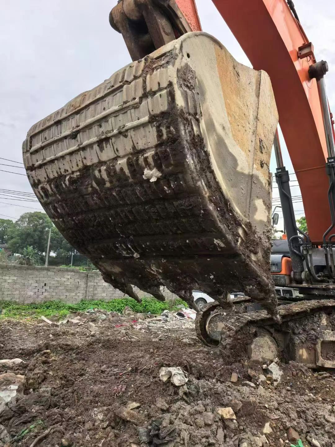 Used Doosan DX500 Excavator 2020 Model / 8