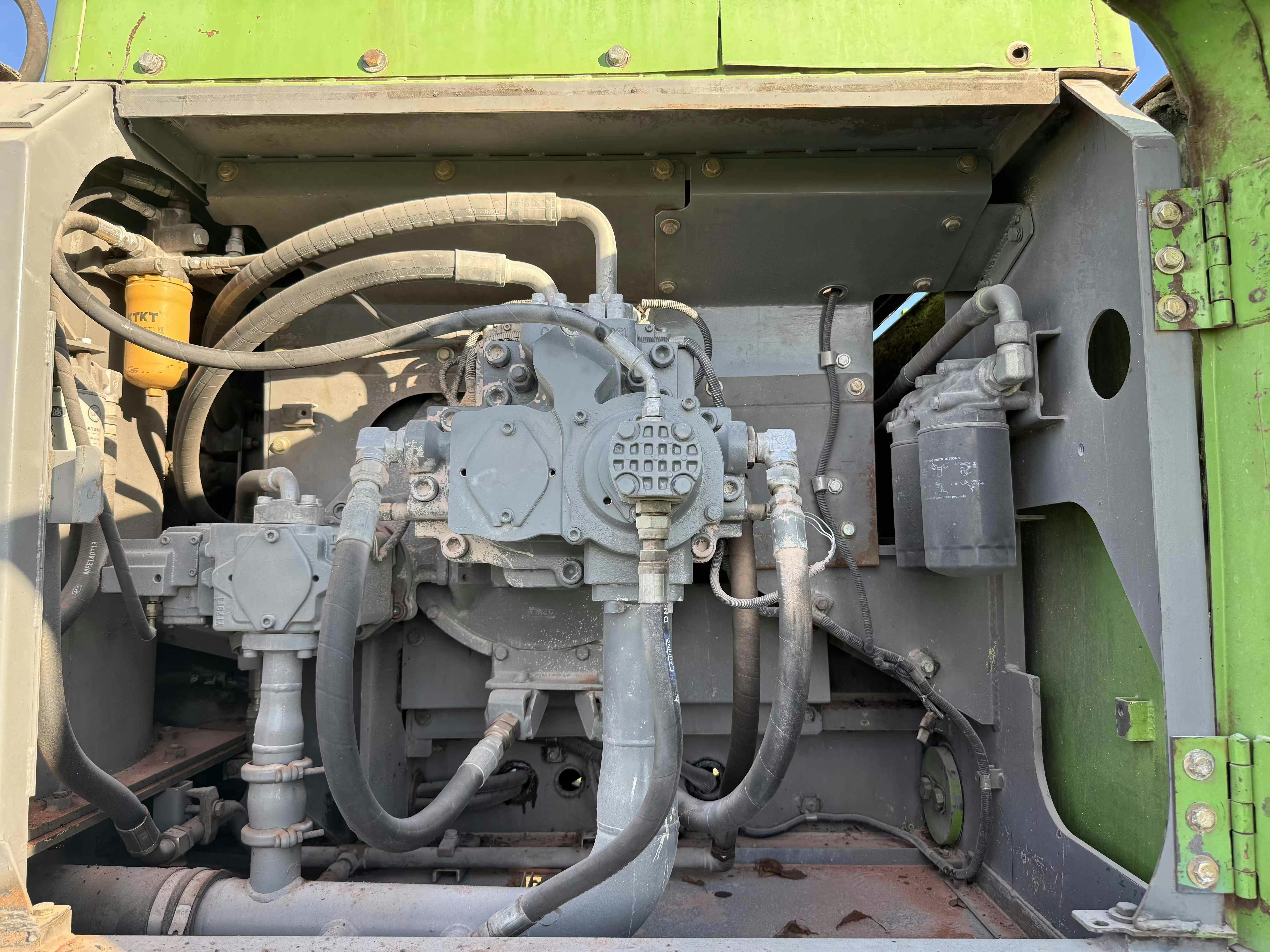 Used Hitachi ZX520LCH-3 Excavator 2022 Model / 9