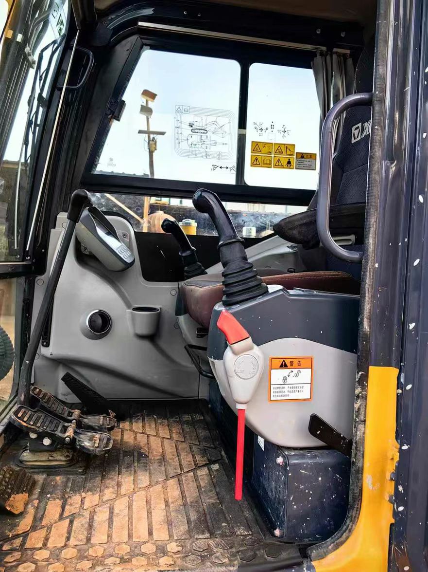 Used XCMG XE60 Excavator 2022 Model / 5