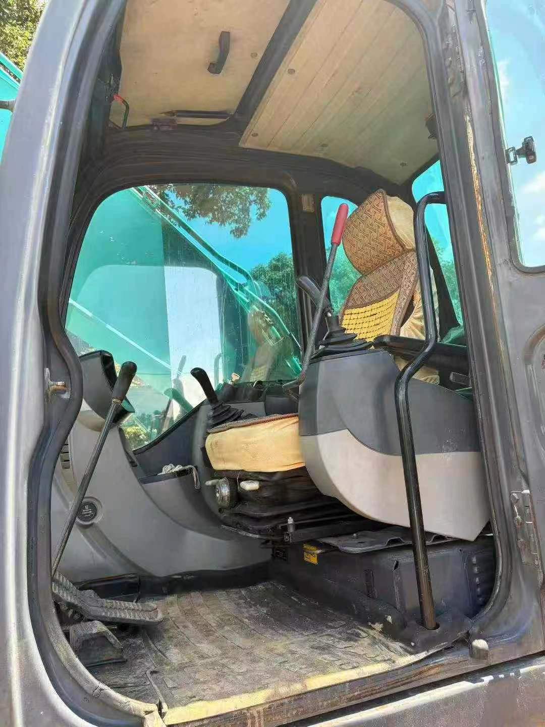 Used Kobelco SK210 Excavator 2014 Model / 5