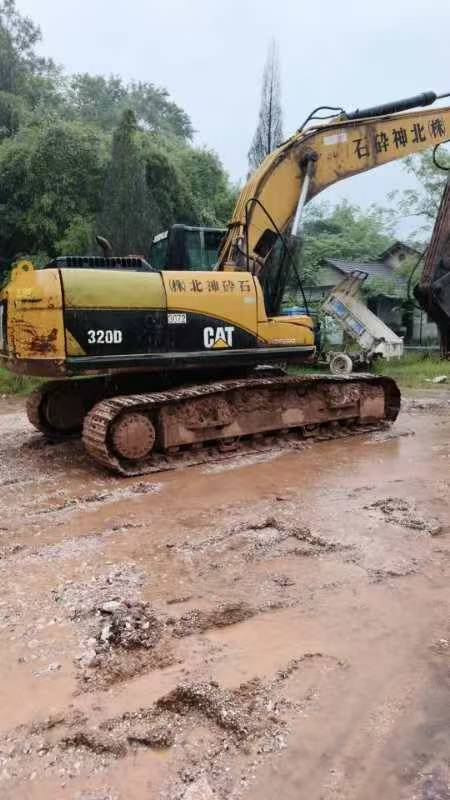 Used Caterpillar 320D Excavator 2016 Model / 4
