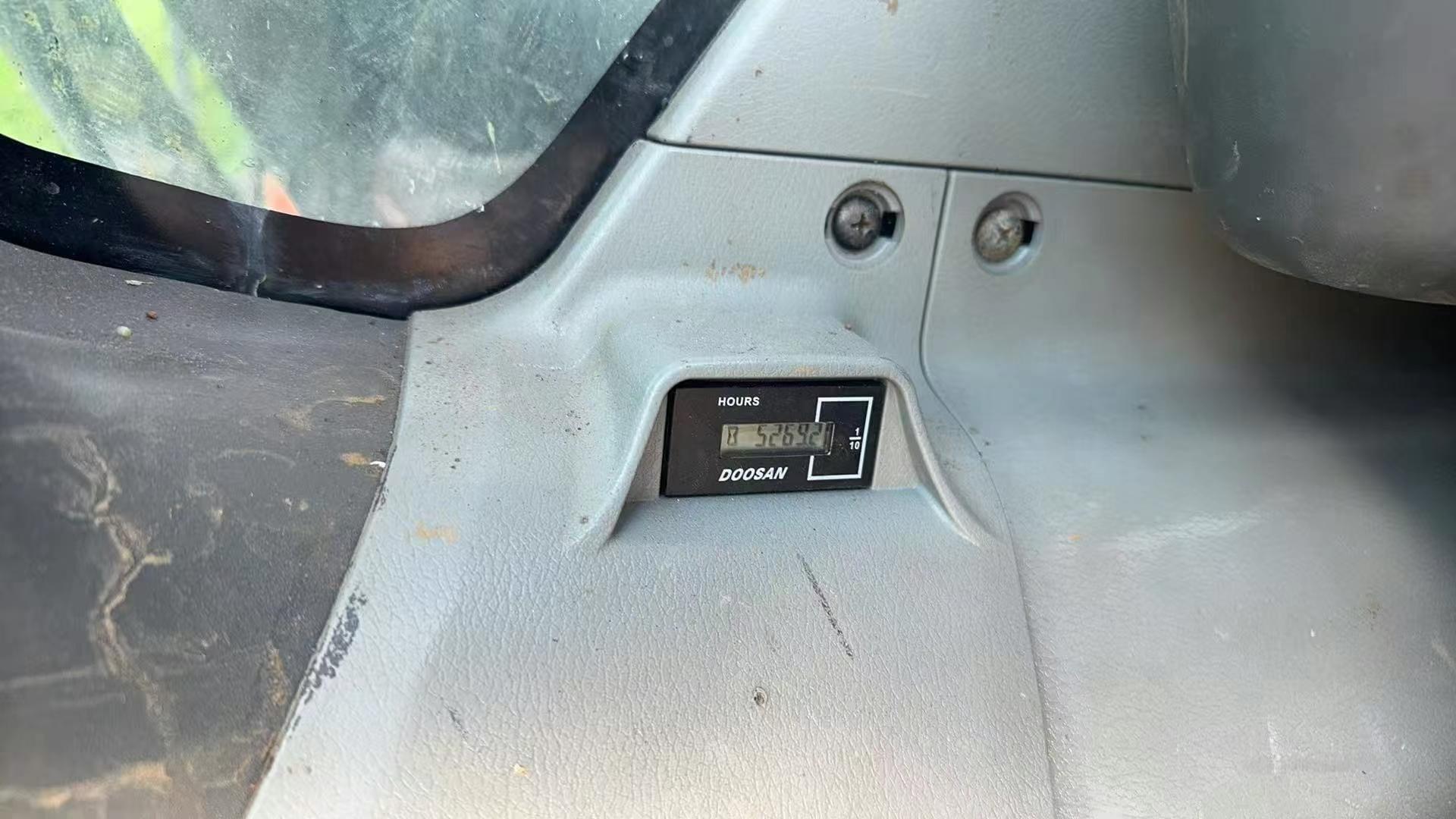 Used Doosan DL420 Excavator 2020 Model / 9