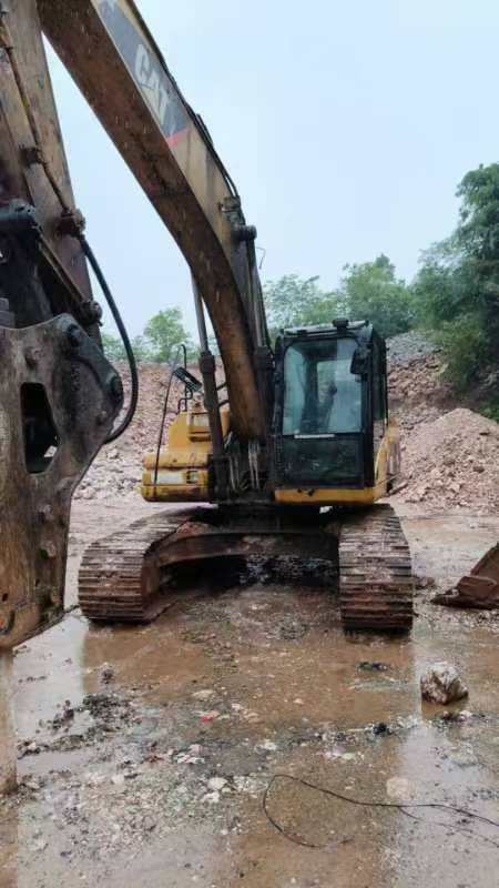 Used Caterpillar 320D Excavator 2016 Model / 6
