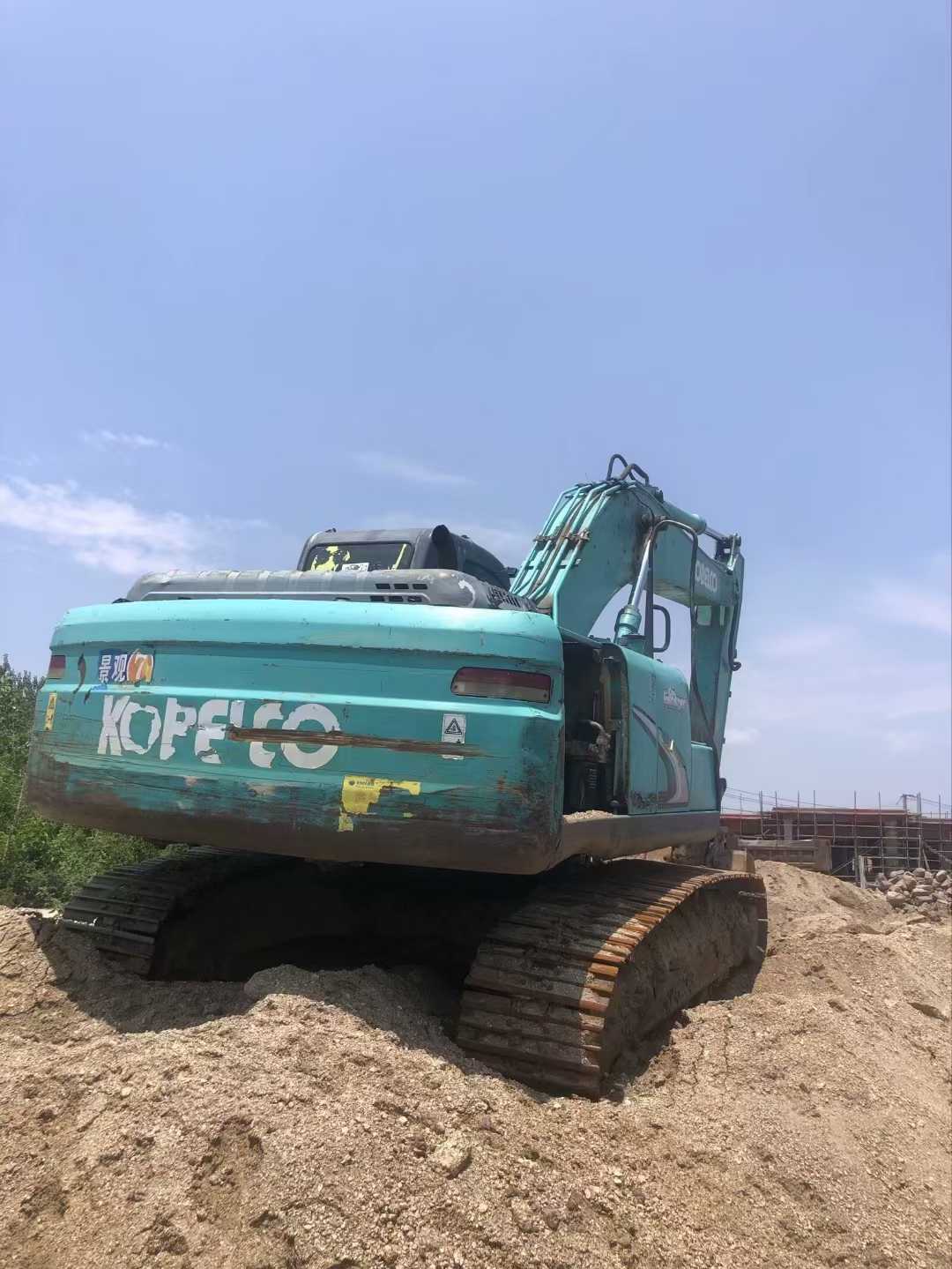 Used Kobelco SK200 Excavator 2010 Model / 4