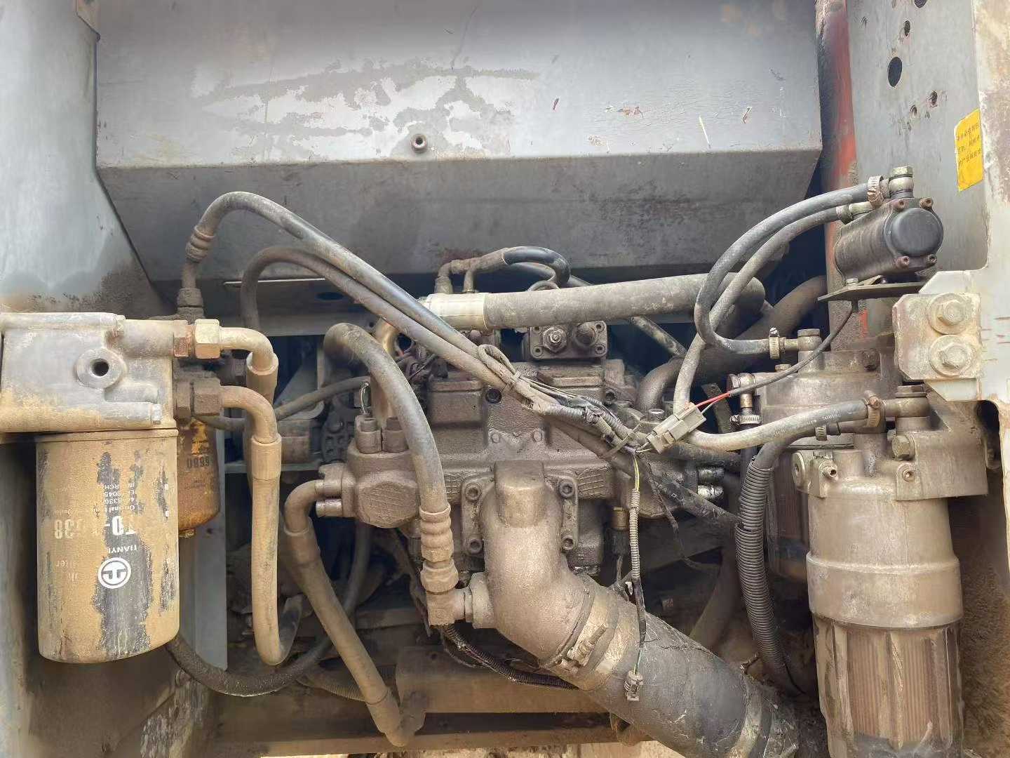 Used Hitachi ZX200-3 Excavator 2016 Model / 9