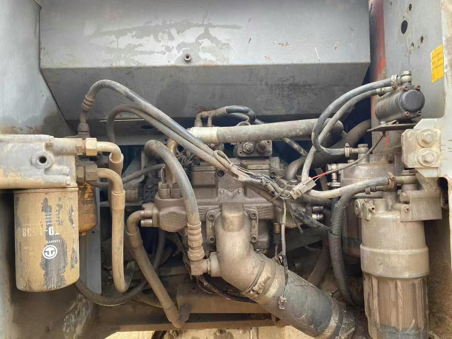 Used Hitachi ZX200-3 Excavator 2016 Model / 8