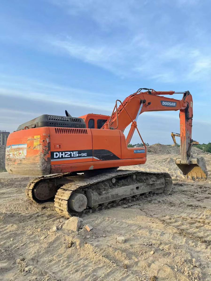 Used Doosan DX15 Excavator 2014 Model / 7