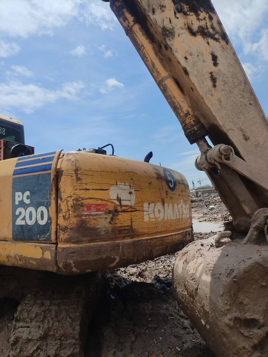 Used Komatsu PC200 Excavator 2016 Model