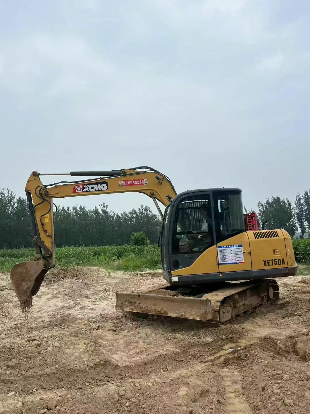 Used XCMG XE75WD Excavator 2016 Model