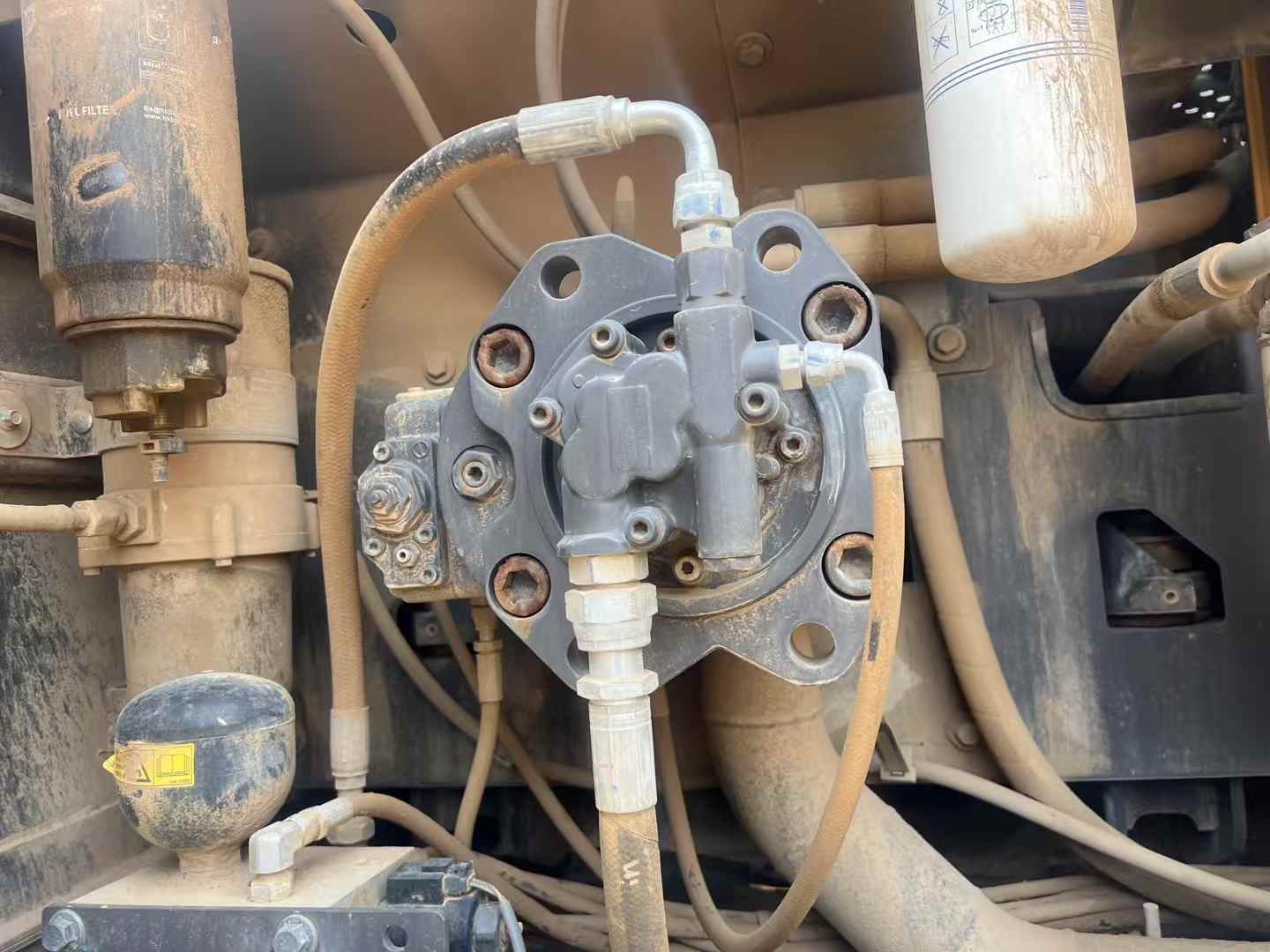 Used Volvo EC200 Excavator 2018 Model / 5