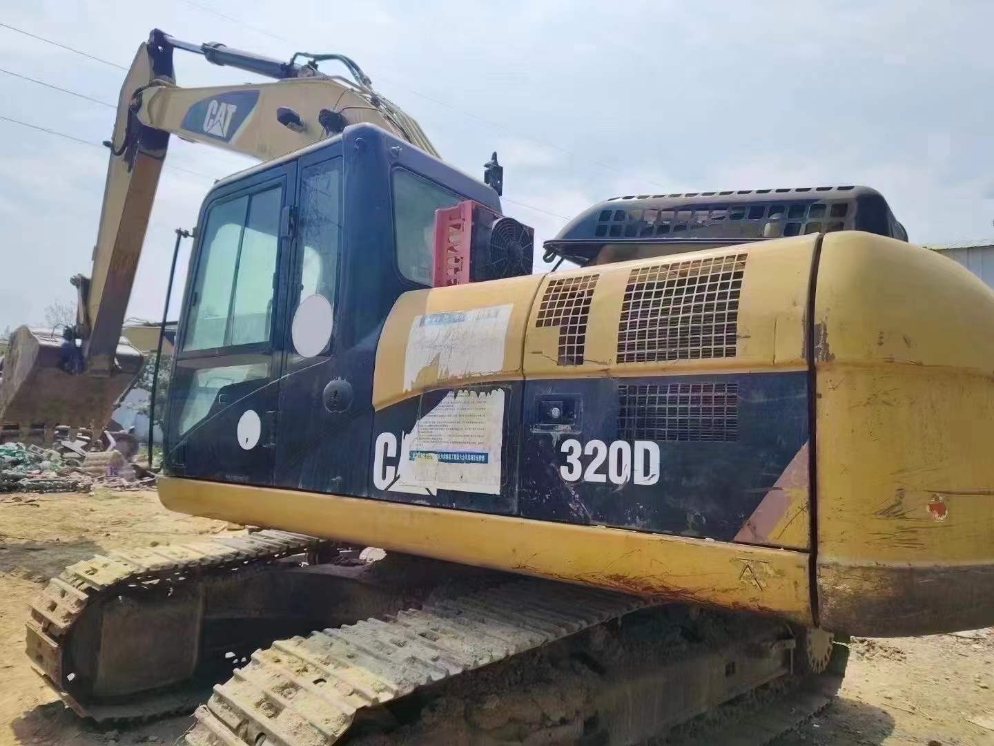 Used Caterpillar CT20 Excavator 2012 Model