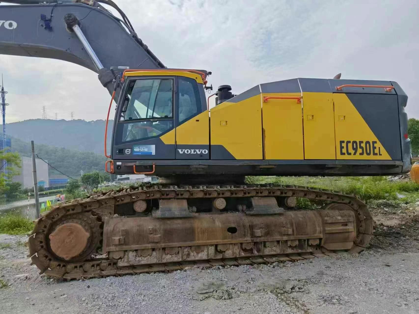 Used Volvo EW50 Excavator 2021 Model / 4