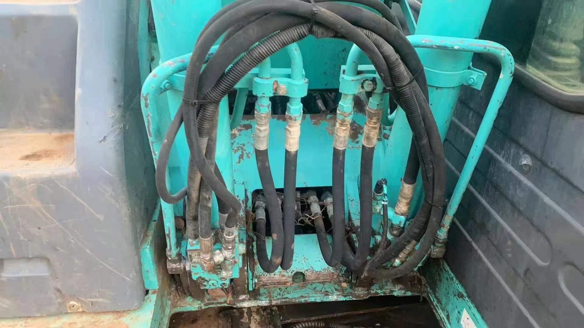 Used Kobelco SK135 Excavator 2016 Model / 9