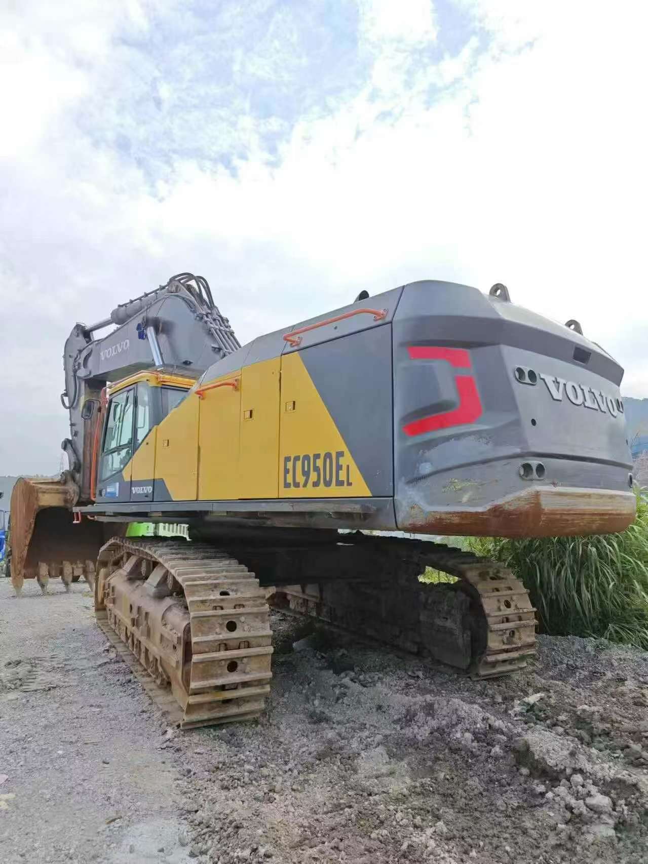 Used Volvo EW50 Excavator 2021 Model / 5