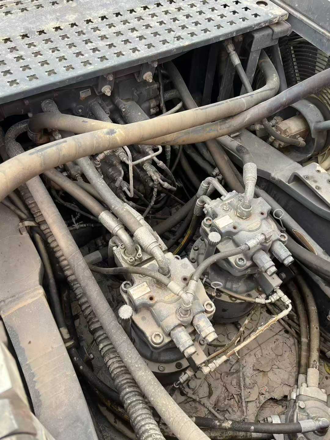 Used Doosan DX500 Excavator 2020 Model / 3