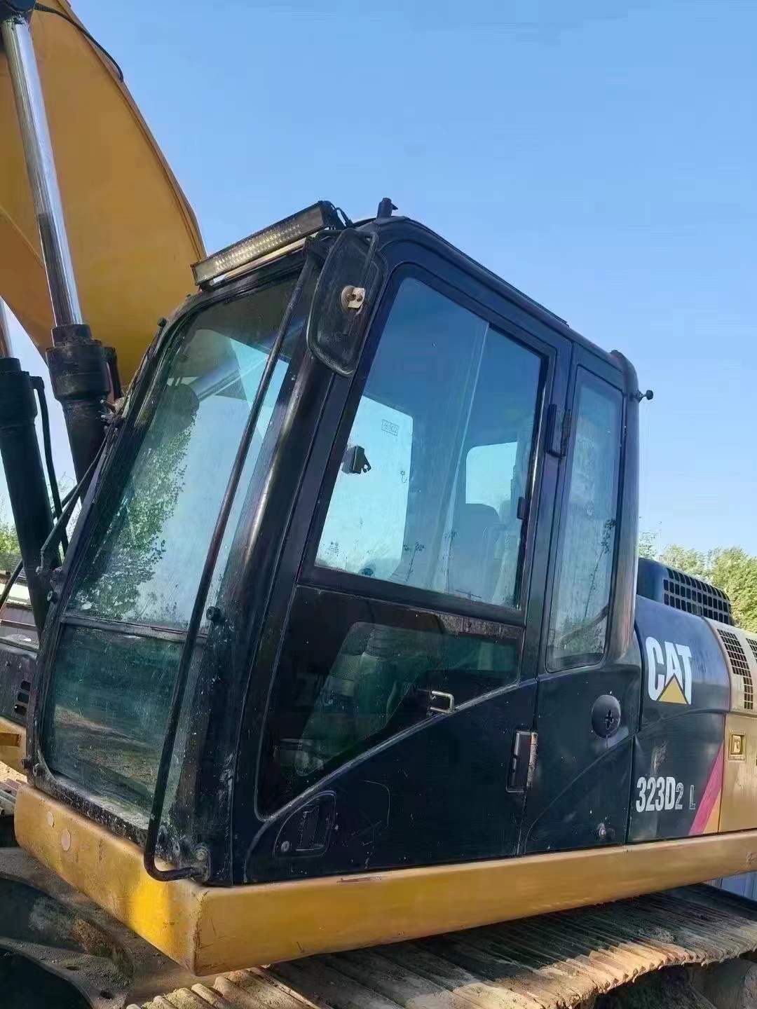 Used Caterpillar 323D2L Excavator 2014 Model