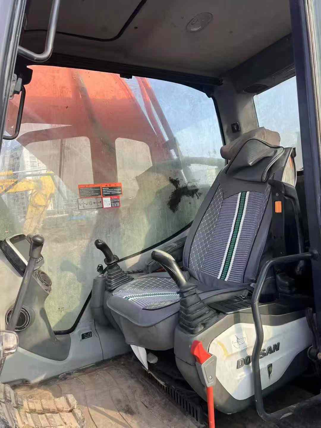 Used Doosan DX500 Excavator 2020 Model / 6