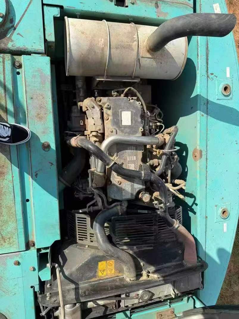 Used Kobelco SK200 Excavator 2011 Model / 7