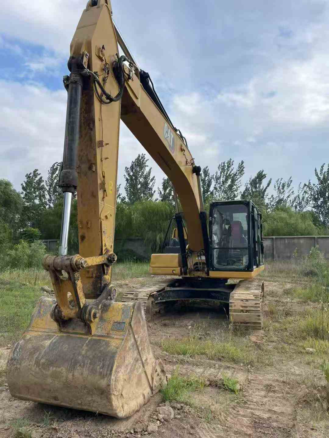 Used Caterpillar 323 Excavator 2021 Model / 2
