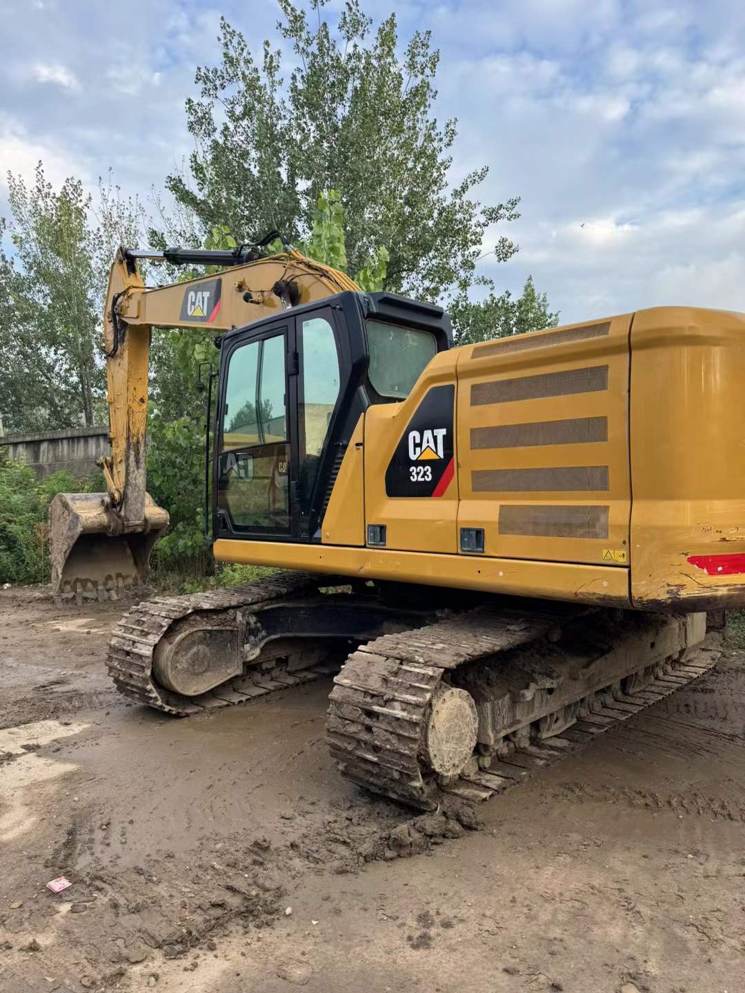Used Caterpillar 323 Excavator 2019 Model