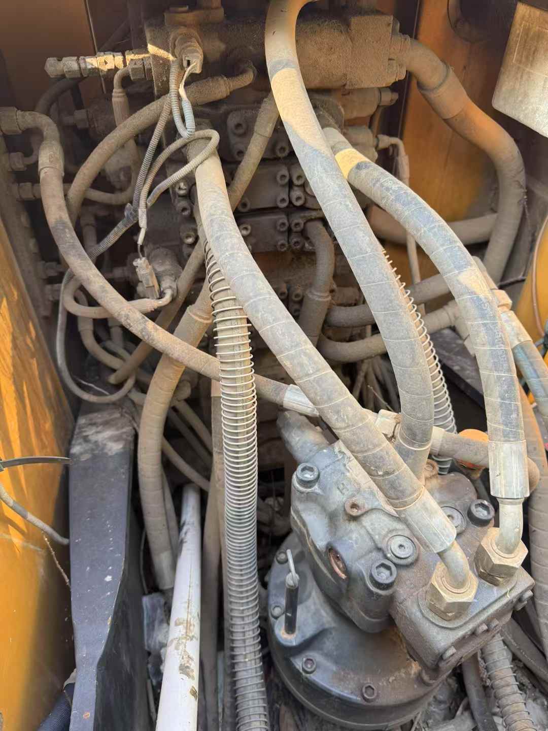 Used XCMG XE150 Excavator 2018 Model / 3