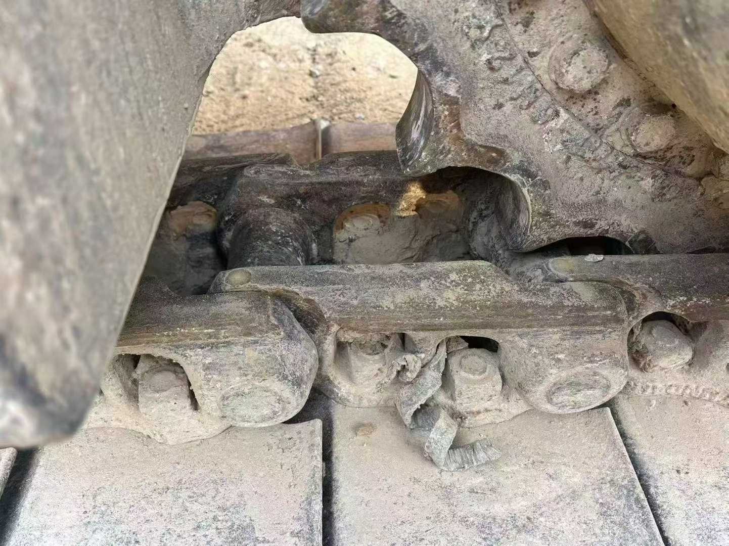 Used Hyundai R215VSN Excavator 2017 Model / 4