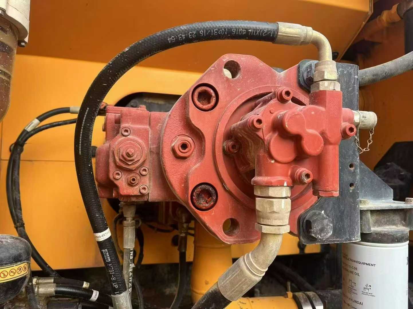 Used Hyundai R215VSN Excavator 2017 Model / 2