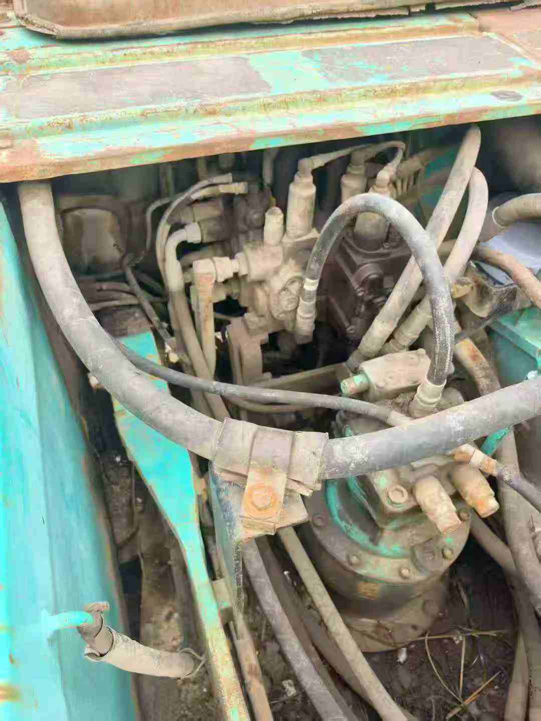 Used Kobelco SK200 Excavator 2016 Model / 3