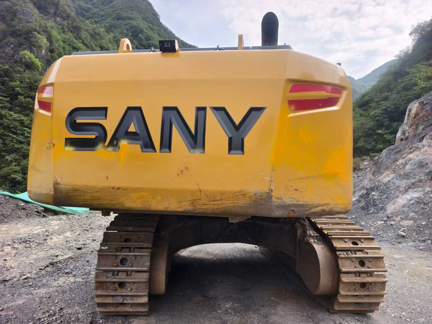 Used Sany SY650H Excavator 2022 Model / 4