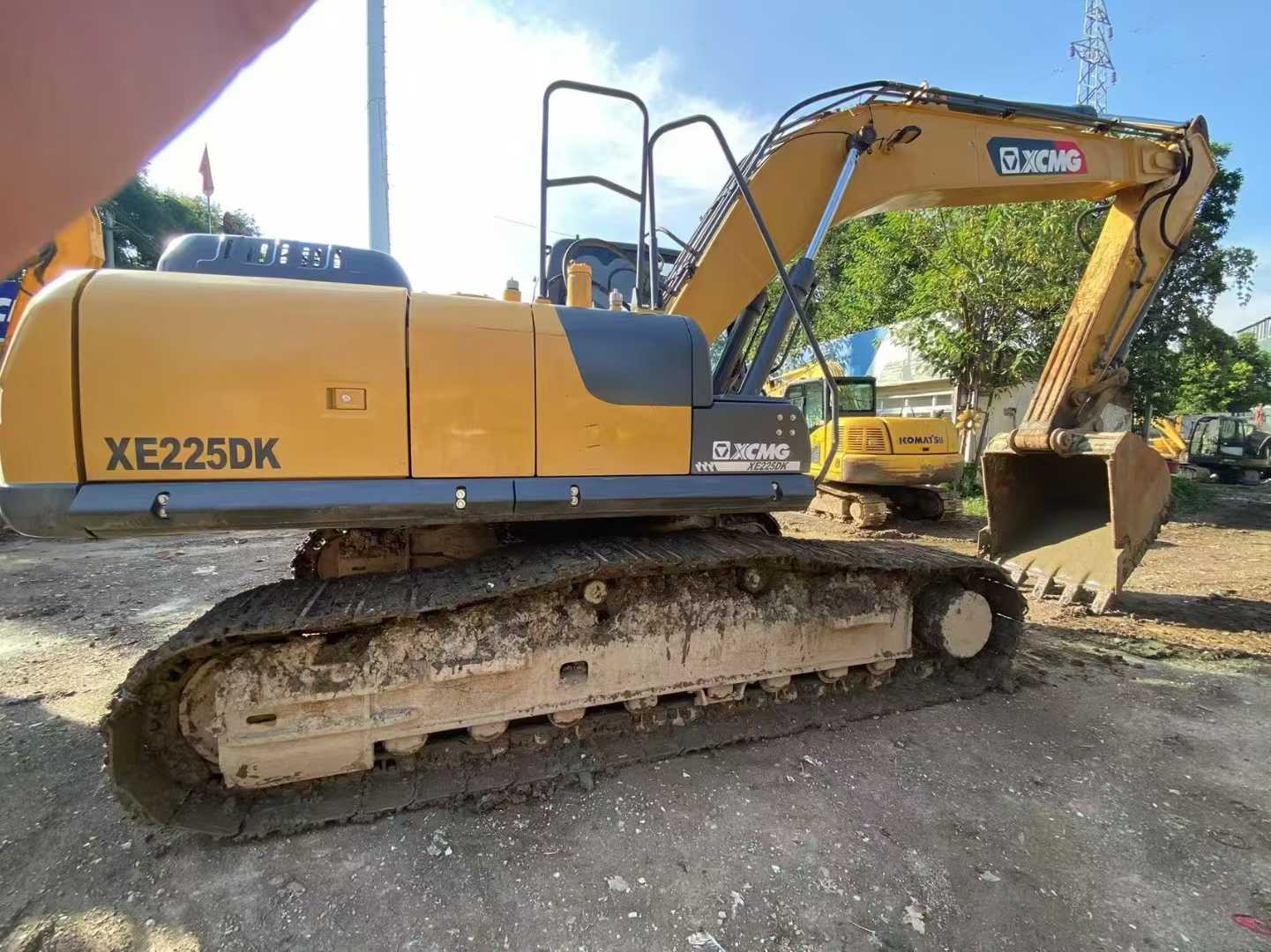 Used XCMG XE245GH Excavator 2020 Model / 4