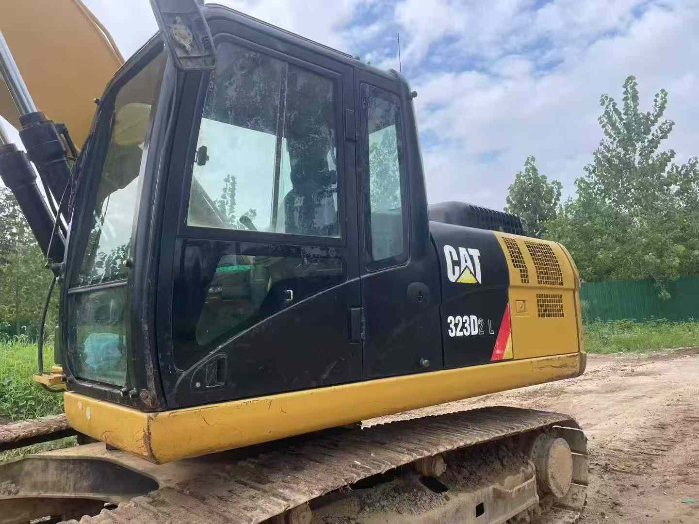 Used Caterpillar 323D2L Excavator 2017 Model