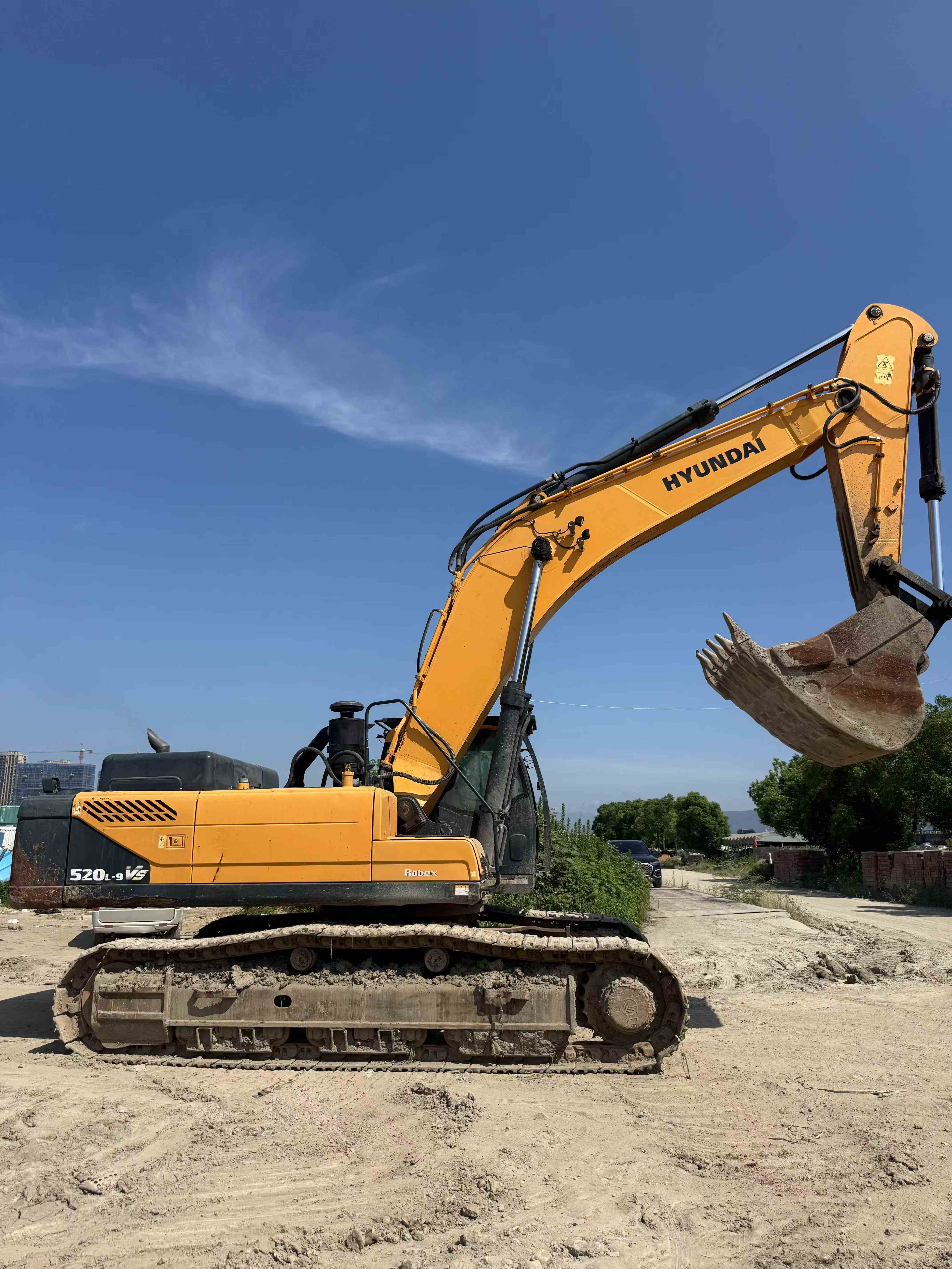 Used Hyundai R520L-9VS Excavator 2021 Model