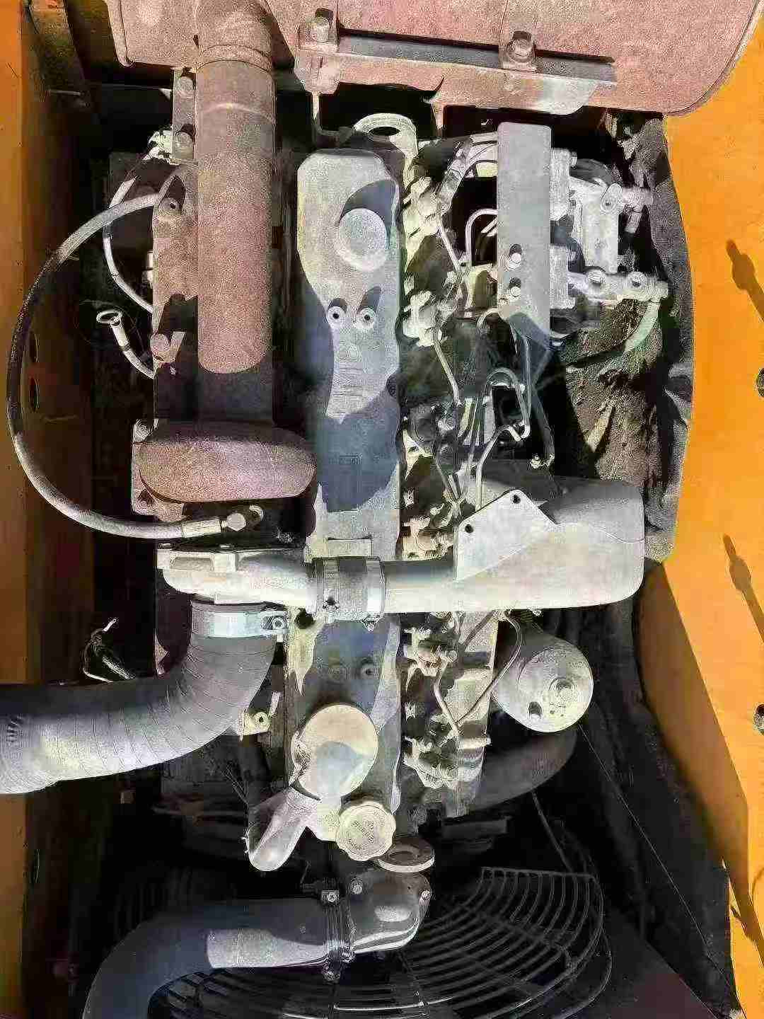 Used Hyundai R215-7 Excavator 2011 Model / 6