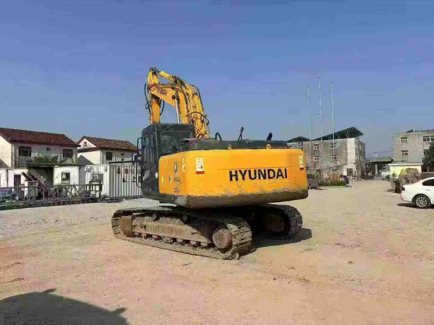 Used Hyundai R215-7 Excavator 2011 Model / 2