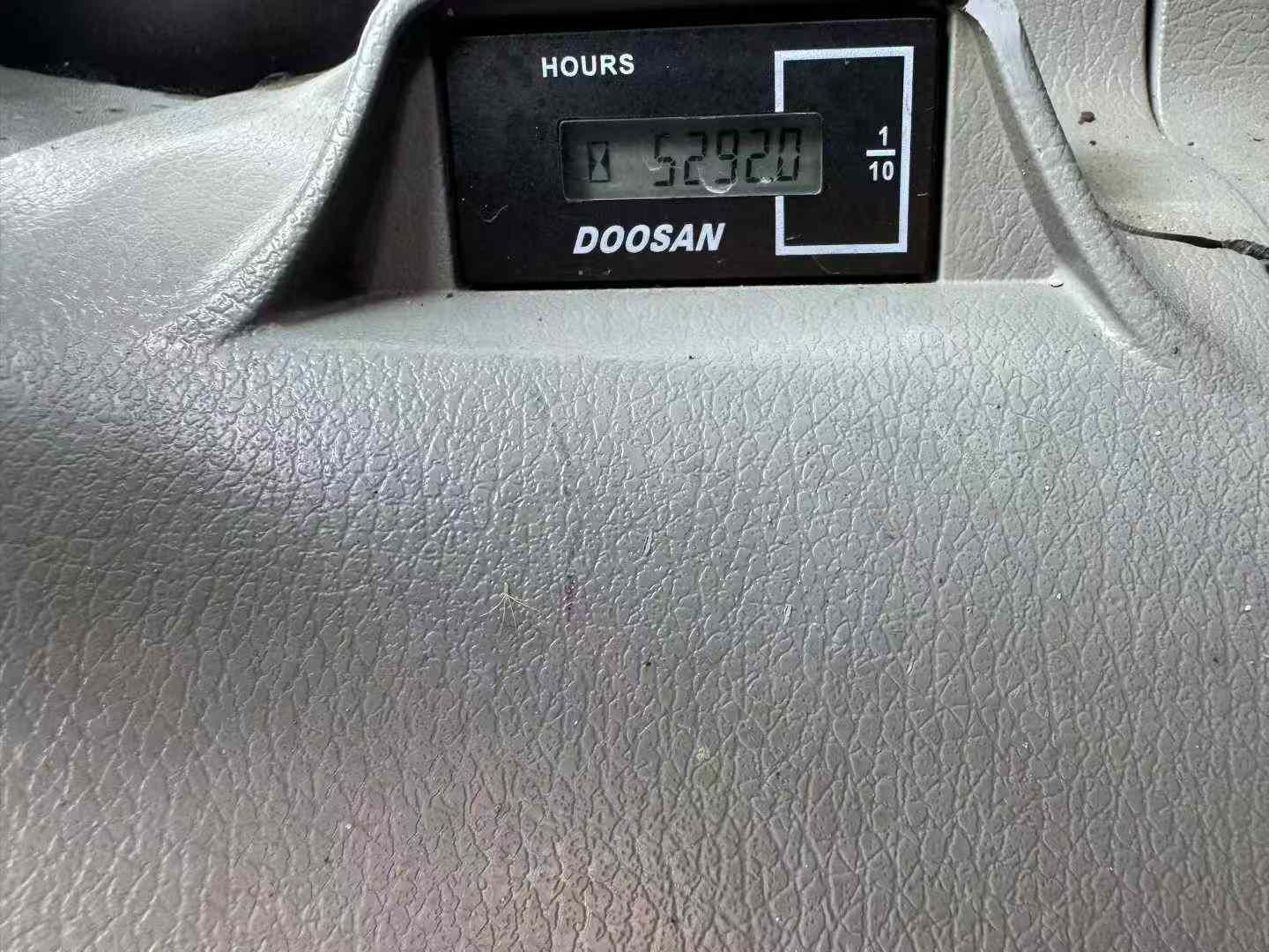 Used Doosan DL420 Excavator 2020 Model / 6
