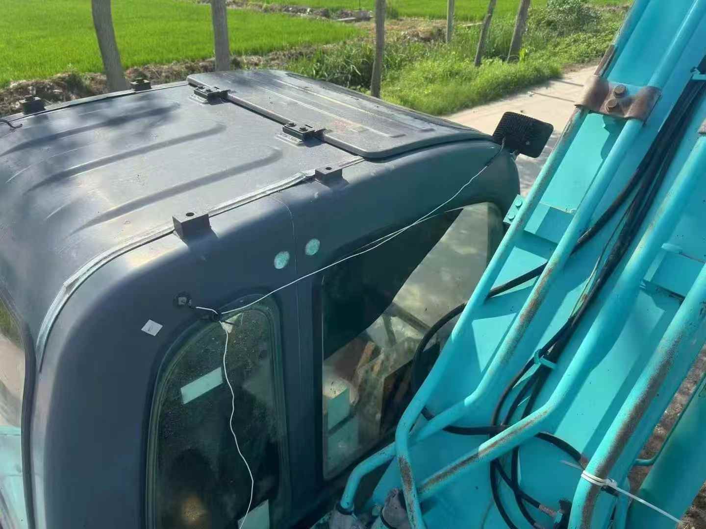 Used Kobelco SK210 Excavator 2011 Model / 6