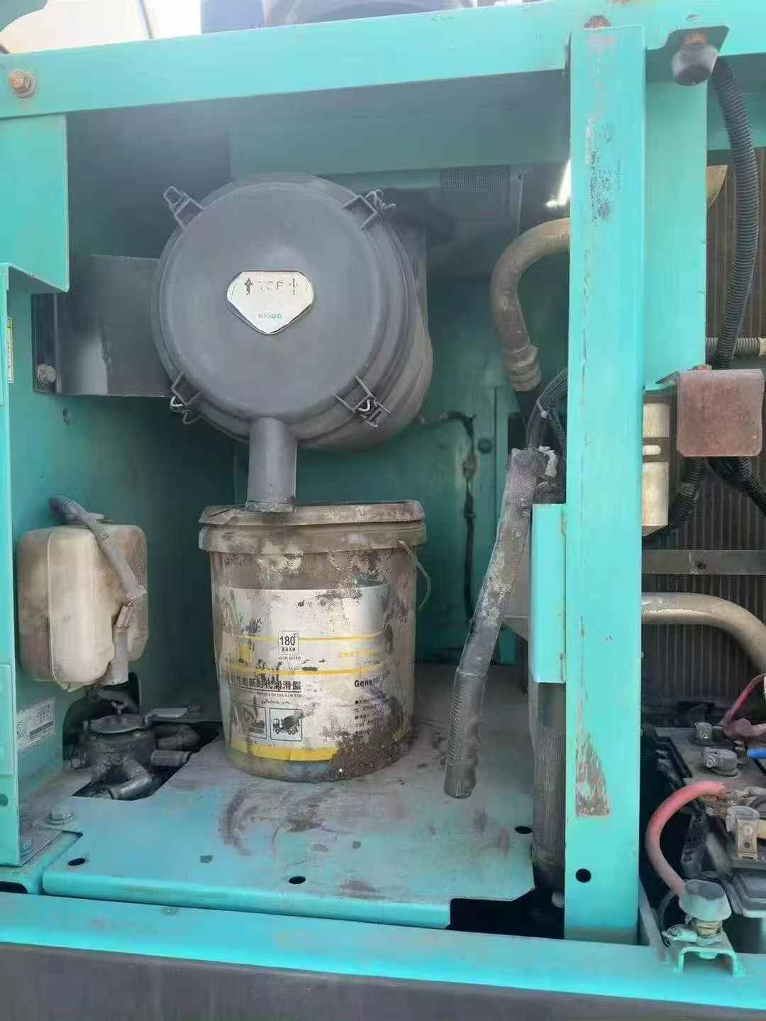 Used Kobelco SK200 Excavator 2011 Model / 5