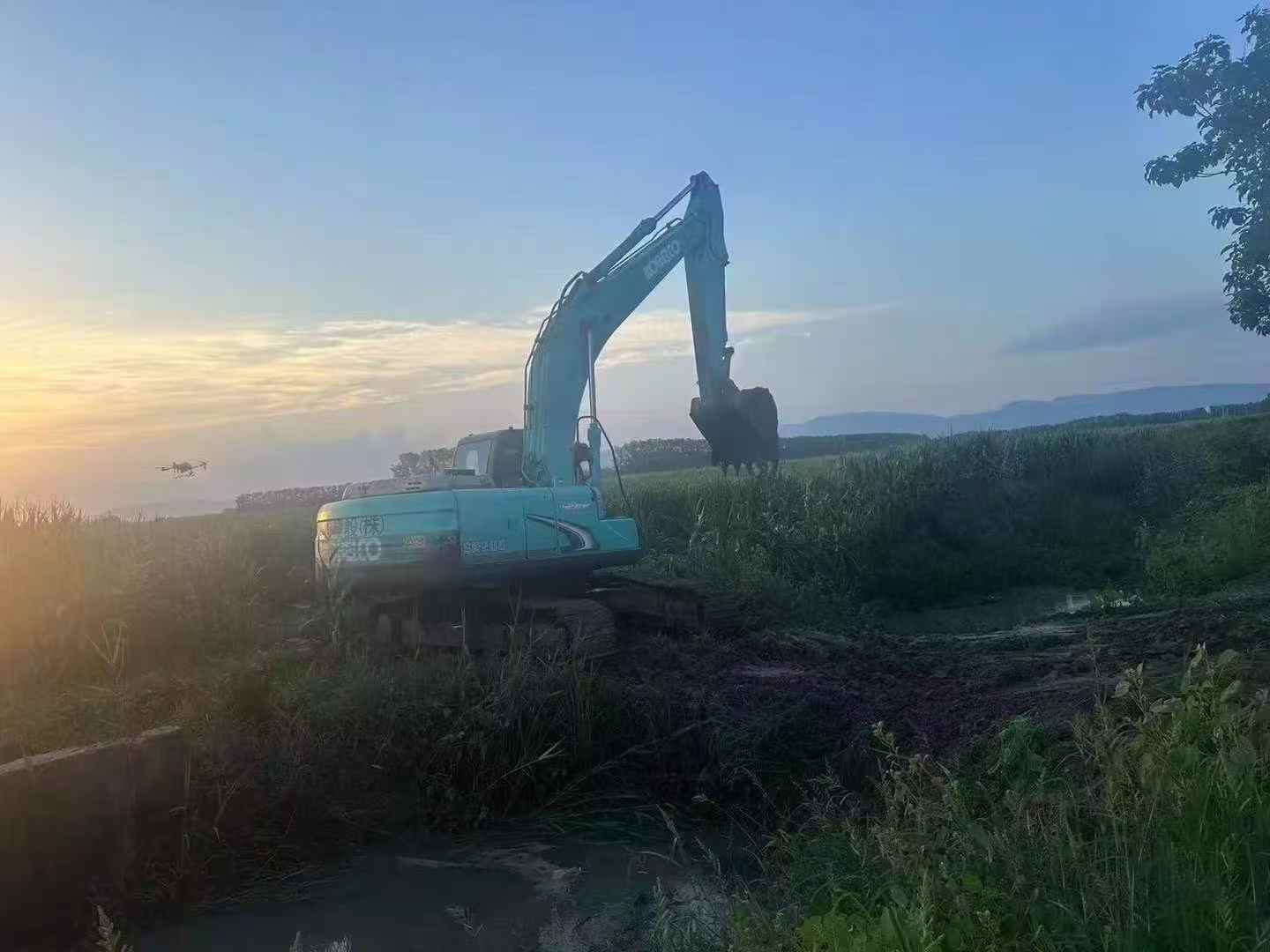 Used Kobelco SK200 Excavator 2011 Model / 7