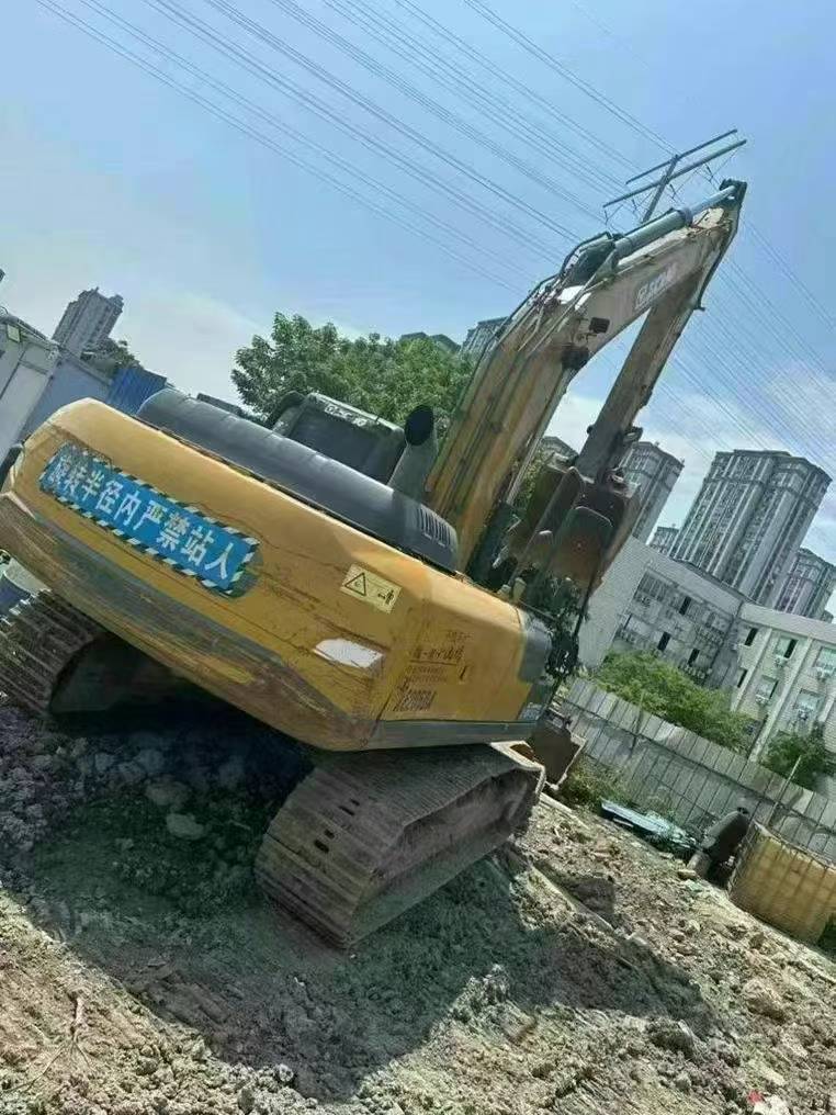 Used XCMG LW200 Excavator 2021 Model / 7