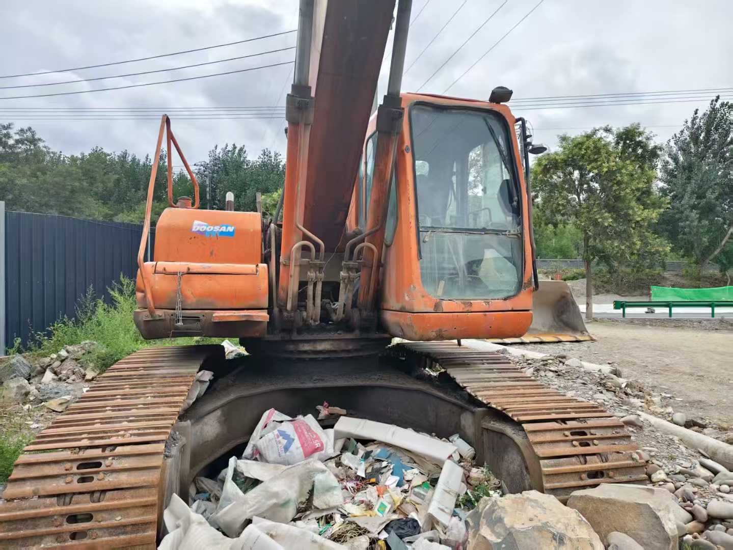 Used Doosan DH220-7 Excavator 2016 Model / 6