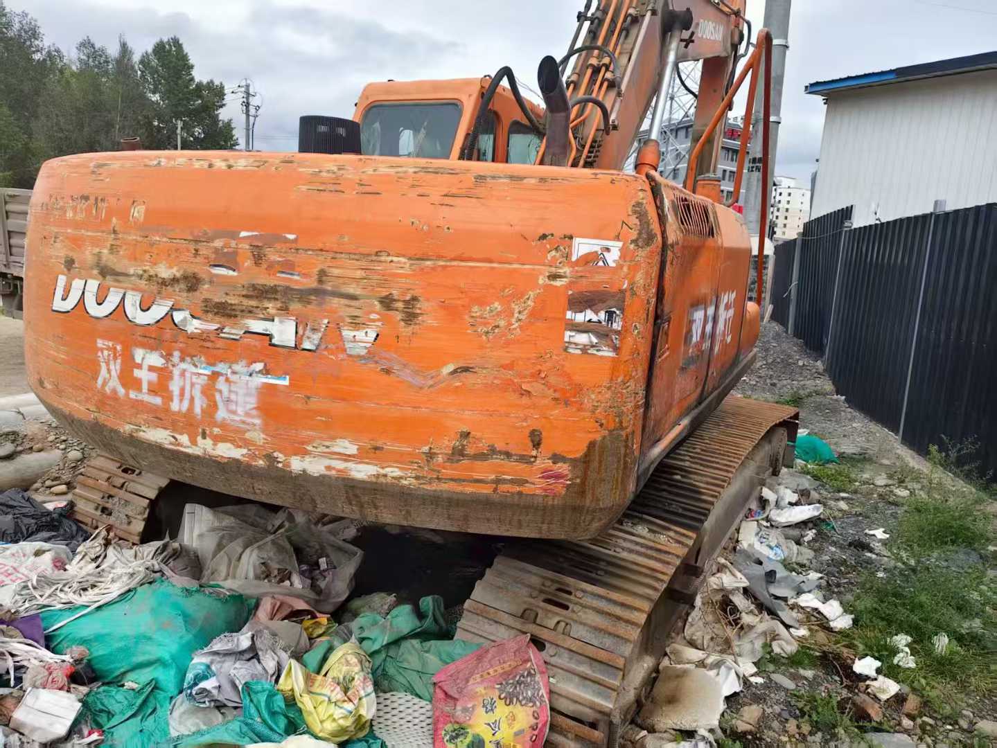 Used Doosan DH220-7 Excavator 2016 Model / 4