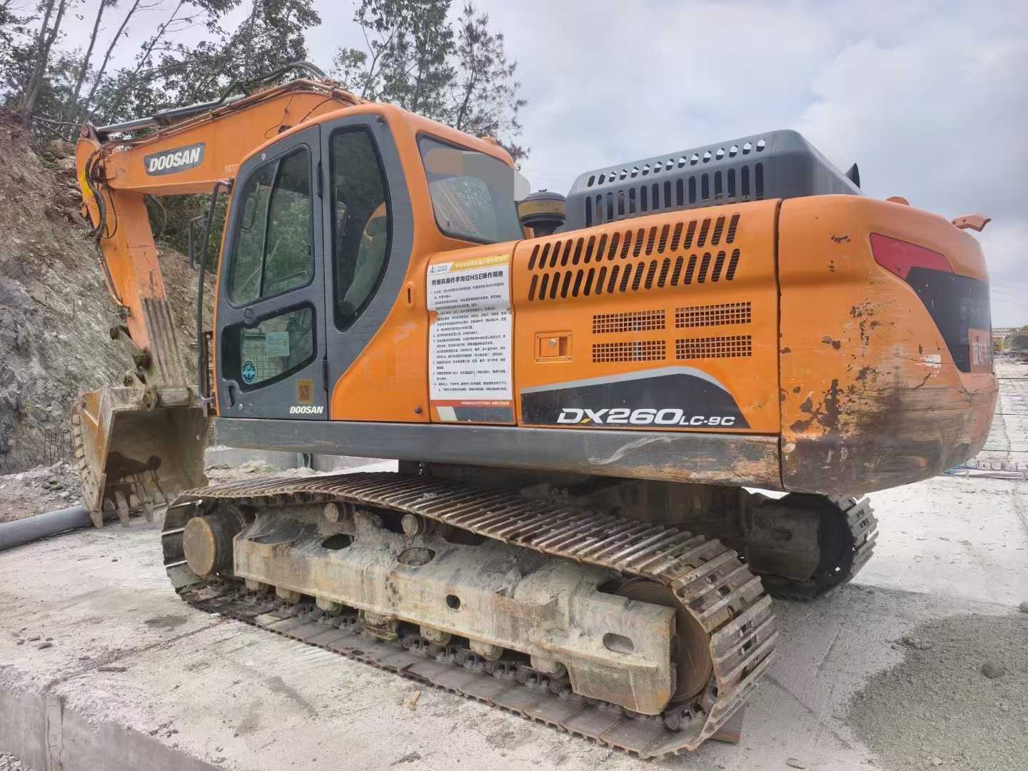 Used Doosan DH200-3 Excavator 2020 Model / 3